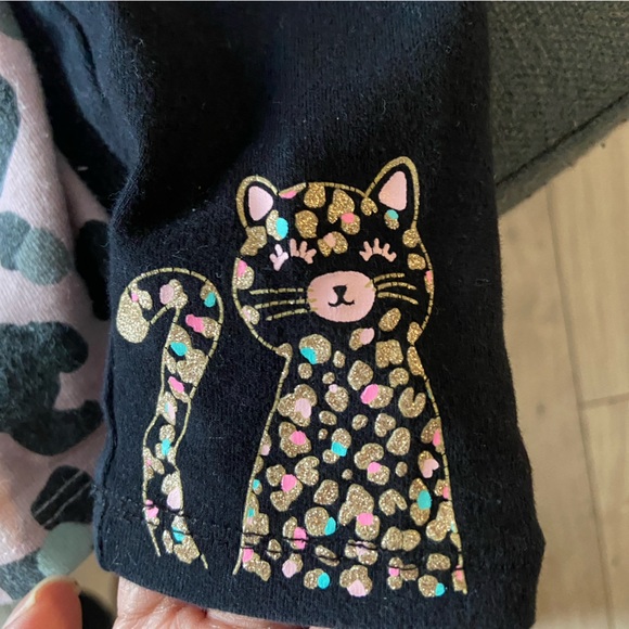 The Children’s Place Leopard Black/ Pink 4 pcs 2 Tops and 2 leggings size 18-24m - Picture 3 of 6